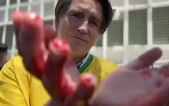 Figurantes do filme de Bolsonaro vão à Justiça por condições “humilhantes”