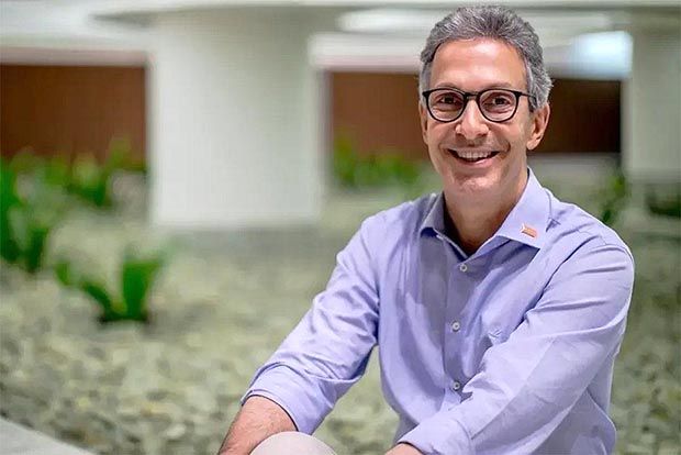 Financeira de Zema faturou R$ 200 milhões em empréstimos consignados nos últimos cinco anos