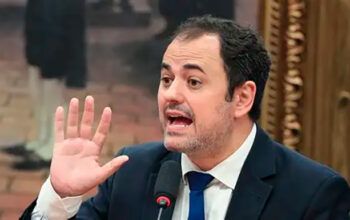 Glauber Braga diz que  Arthur Lira é o pai do orçamento secreto e que chefiava desvios de emendas