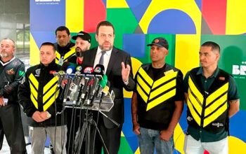 Governo Lula tenta garantir renda mínima a entregadores de aplicativos