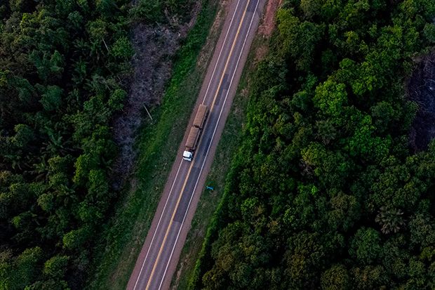 Greve dos caminhoneiros não vinga e rodovias permanecem sem bloqueios
