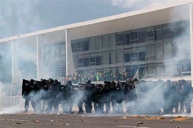 Indulto de Natal - Lula exclui condenados do 8 de Janeiro e pelos crimes contra democracia, violência doméstica e chefes de facção