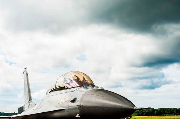 Governo do Japão acusa China de mirar radares contra aviões militares na região de Okinawa