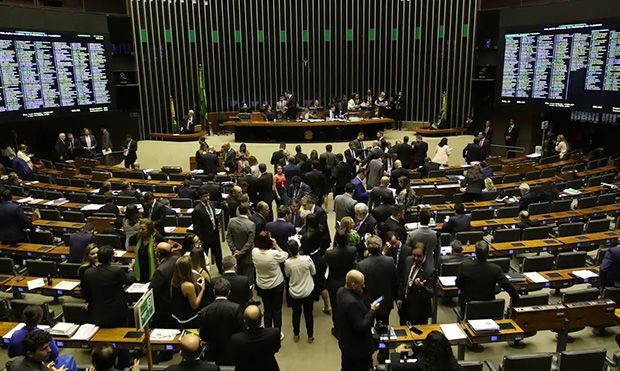 LDO é aprovada no Congresso com previsão de R$ 34,3 bilhões de superávit