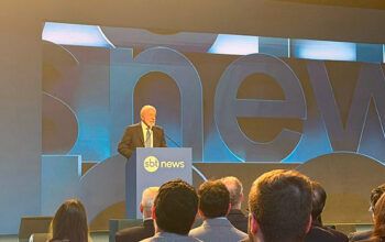 Lula defende imprensa livre e importância do jornalismo durante lançamento do canal SBT News