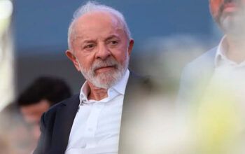 Lula diz que Bolsonaro tem que pagar e avalia vetar PL da Dosimetria