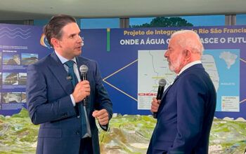 Lula e Motta têm encontro descontraído no Planalto após atritos