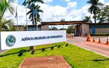 Lula readmite agente da Abin acusado de vazar dados