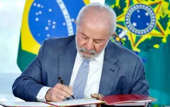 Lula sanciona autorização para nomear 2 mil policiais do DF e reajustar salários