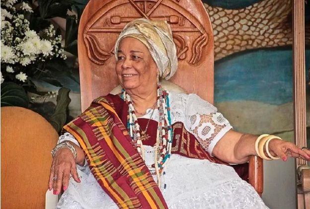 Mãe Carmen, ialorixá do Terreiro do Gantois,  morre aos 96 anos