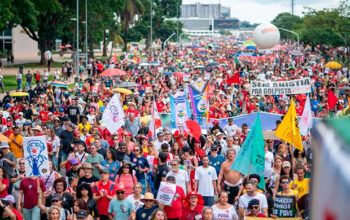 Manifestação contra PL da Dosimetria em Brasília concentra críticas a Motta: “filhote de Lira”