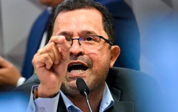 “Mão suja de corrupção”: deputado e ex-diretor do INSS discutem na CPMI