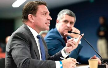 Moraes aciona Ministério da Justiça para pedir extradição de Ramagem