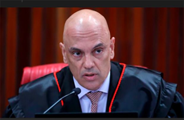 Moraes anula decisão da Câmara e declara cassação  de Zambelli