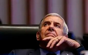 Moraes determina prisão domiciliar de Augusto Heleno