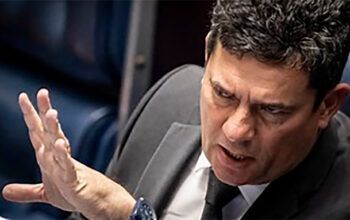 Moro foi pego com "batom na cueca" e confessou seus crimes