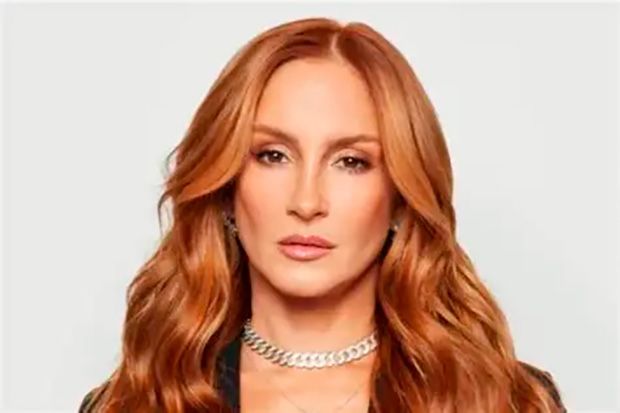 MP pede R$ 2 milhões a Claudia Leitte por troca de letra sobre Iemanjá