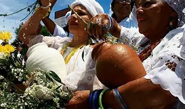 Racismo religioso: 76% dos terreiros no Brasil sofreram violências