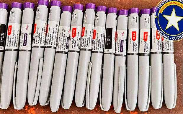 Receita Federal apreende R$ 1 milhão em remédios emagrecedores no Aeroporto JK