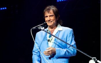 Roberto Carlos sofre acidente durante as gravações de especial de fim de ano da Globo em Gramado; nata diz que ele passa bem