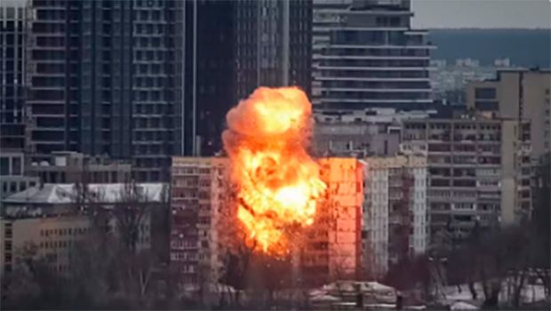 Rússia ataca Kiev com mísseis e drones antes de reunião entre Ucrânia e EUA