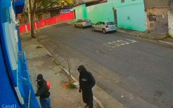 Três homens encapuzados e armados roubam arsenal de empresa de segurança em SP