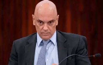 AGU notifica Moraes sobre perda dos cargos de Torres e Ramagem na PF
