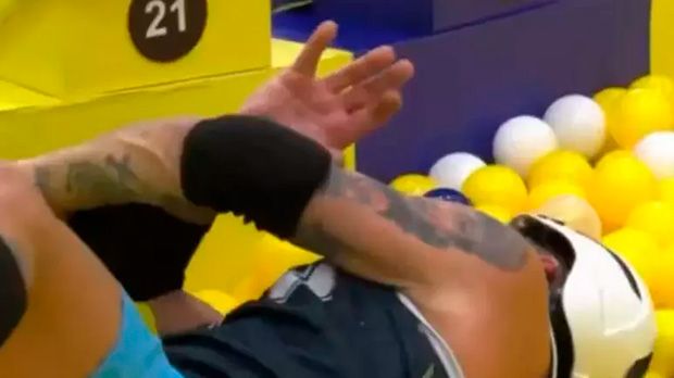 BBB 26': Henri Castelli tem convulsão durante Prova do Líder