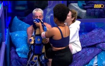 BBB 26 - Pedro derruba própolis na mochila de Flosse e suja casaco de Marina Sena: "Você derramou o bagulho inteiro e não falou nada?"