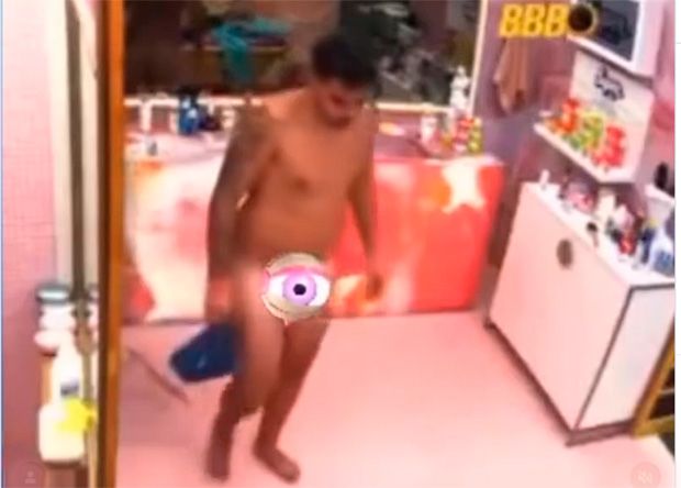 BBB 26. Pedro se descuida, surge pelado e viraliza: “Micropênis”