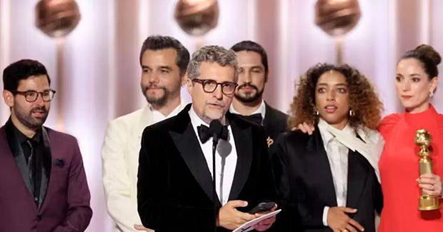 "Bolsonaro foi epicamente irresponsável e o cinema pode expressar insatisfações", diz Kleber Mendonça Filho