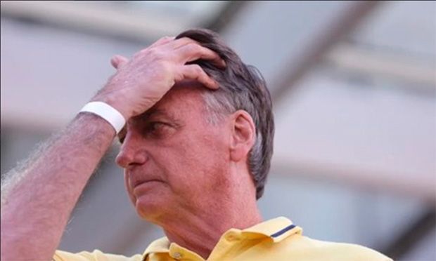 Bolsonaro reclama do barulho de ar-condicionado em prisão na PF