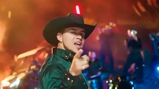 Cantor colombiano Yeison Jiménez morre em acidente aéreo