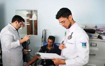 CFM quer impedir que 13 mil alunos mal avaliados exerçam a medicina