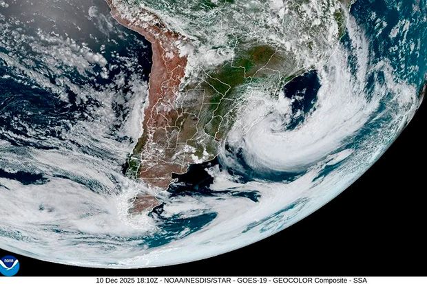 Ciclone gera alerta de tempestade e ventos acima de 100 km/h no Sul
