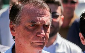 Citando Fux, defesa quer caso Bolsonaro analisado pelo Plenário do STF
