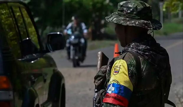 Combate entre grupos guerrilheiros rivais deixa 27 mortos na Colômbia