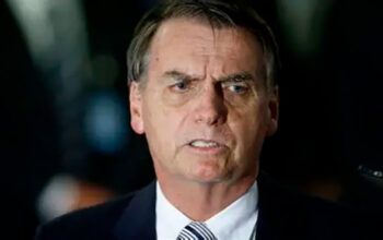 Exames de Bolsonaro confirmam traumatismo craniano leve após queda