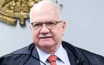 Fachin diz descartar impeachment de ministros do STF para evitar “crise institucional”