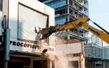 Foto de demolição do Teatro Procópio Ferreira é falsa e feita por IA