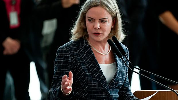 Gleisi critica Tarcísio: “É muito cinismo para um bolsonarista só”