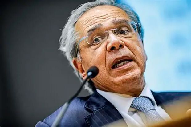 Gleisi exalta recorde do Ibovespa e ironiza alarmismo de Paulo Guedes