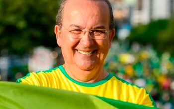 Governador de SC sanciona lei que acaba com cotas raciais em universidades estaduais