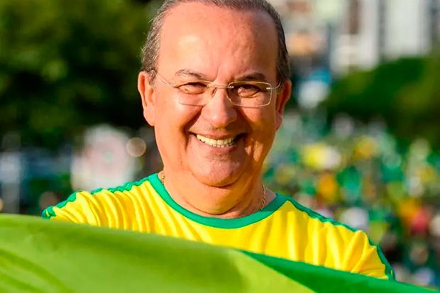 Governador de SC sanciona lei que acaba com cotas raciais em universidades estaduais