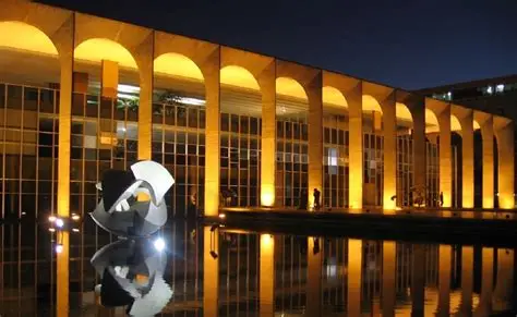 Itamaraty presta solidariedade à Suíça após trágico incêndio