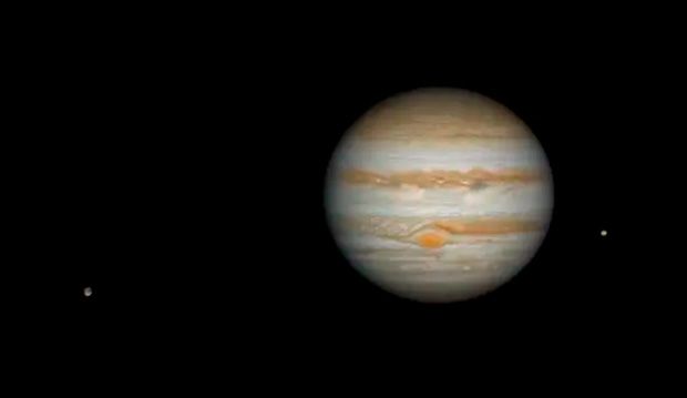 Júpiter brilha no céu neste sábado: saiba como observar o fenômeno