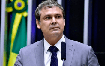 Líder do PT aciona TSE contra “Áltica Research” por divulgar pesquisa eleitoral ilegal no Brasil