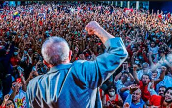 Lula lidera todos os cenários de 1º e 2º turnos, segundo indica pesquisa AtlasIntel