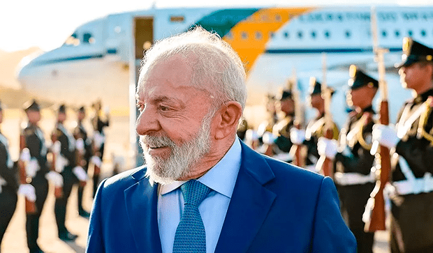 Lula se encontra com presidente eleito do Chile durante agenda no Panamá