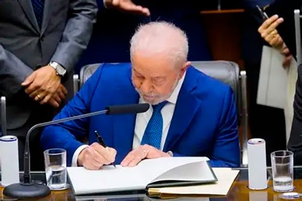 Lula veta projeto de Derrite sobre idade máxima em concursos de policiais e bombeiros